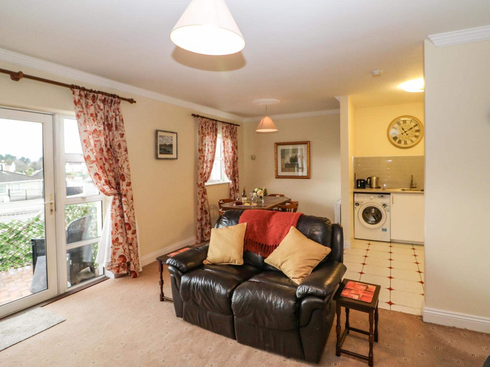 8 Scrahan Place Killarney Exterior photo